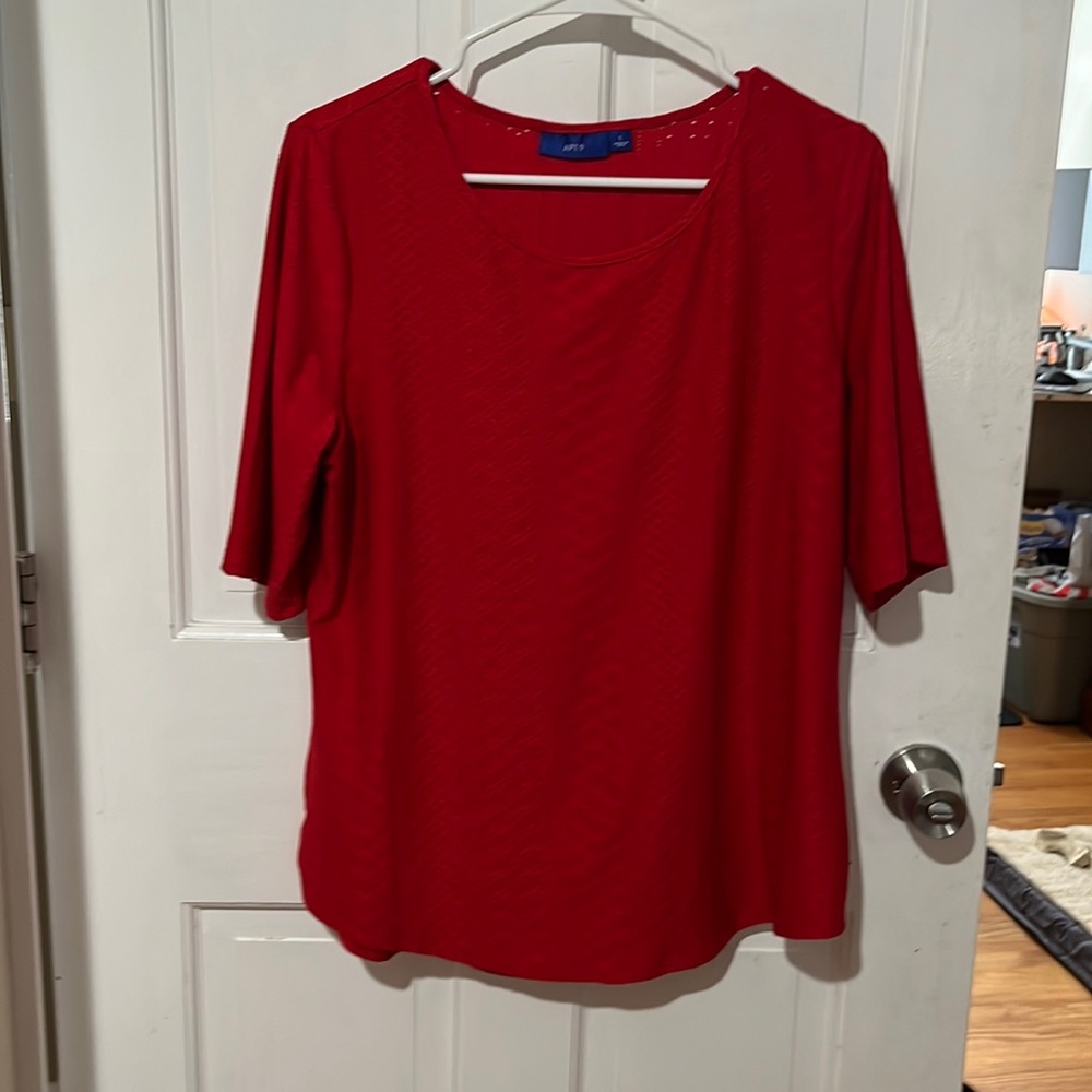 Red shirt by Apt 9, great red shirt! Size L Great condition.One of my favorites